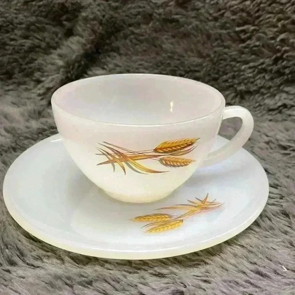 Fire King Golden Wheat Cup and Saucer and Lunch Plate - Picture 14 of 16